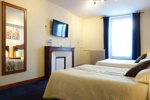 Logis Hôtel Central Montargis Buitenkant foto